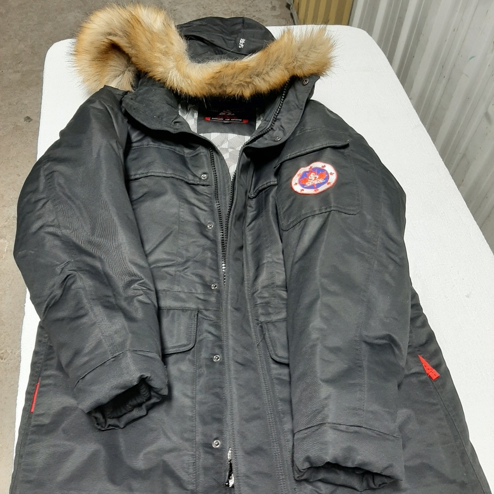 Mens winter jacket - Picture 4 of 8